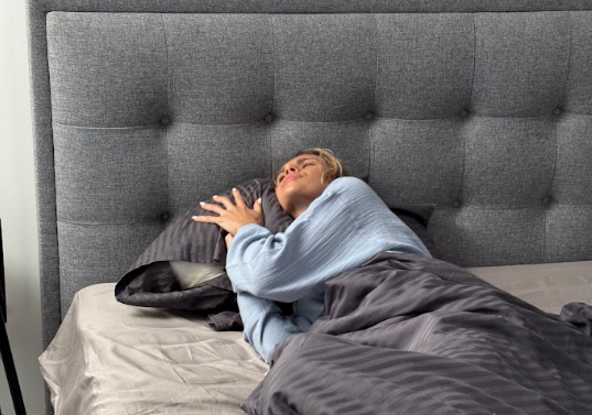 Struggling to get comfortable with an ordinary pillow